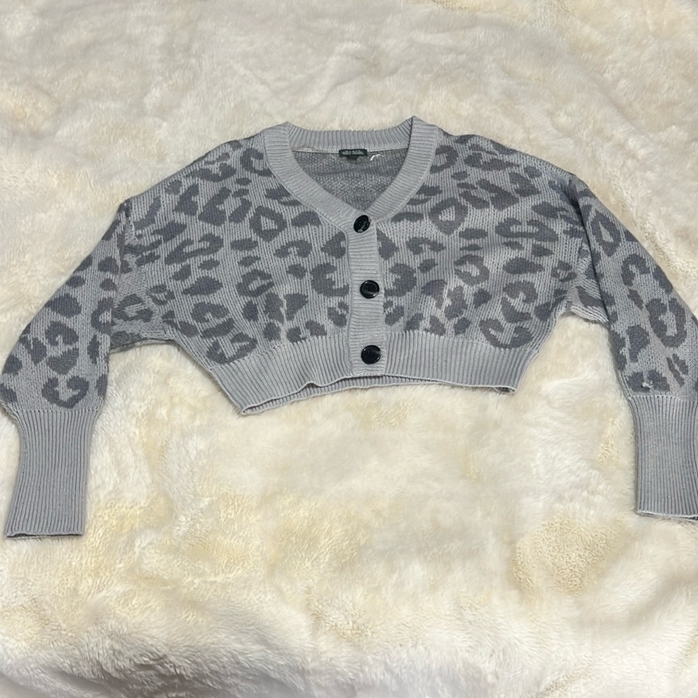 Wild fable grey and black leopard print cropped cardigan